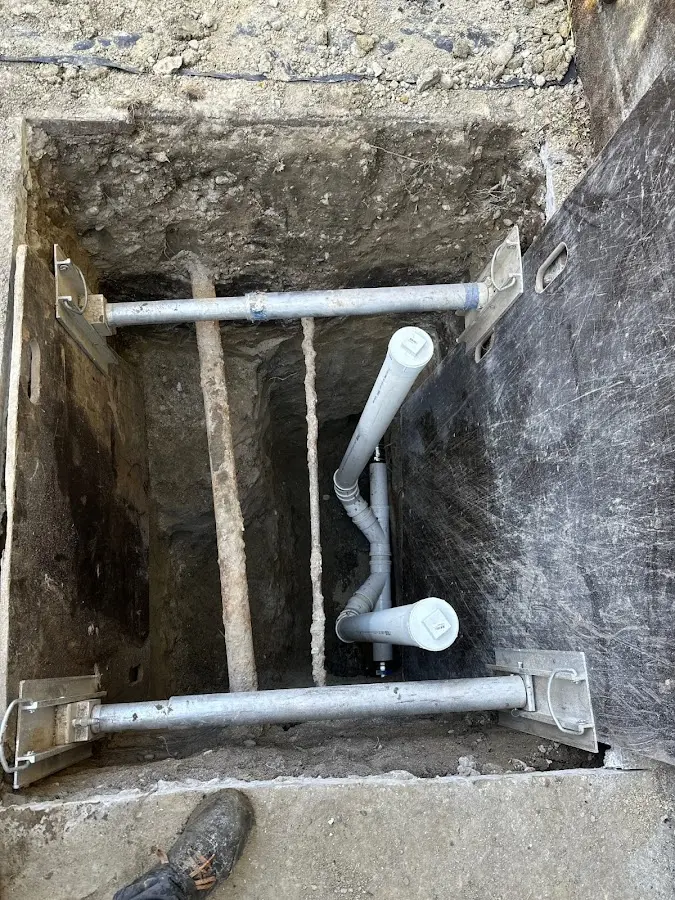 Experienced plumber completing Drain Cleaning work in Sunset Beach